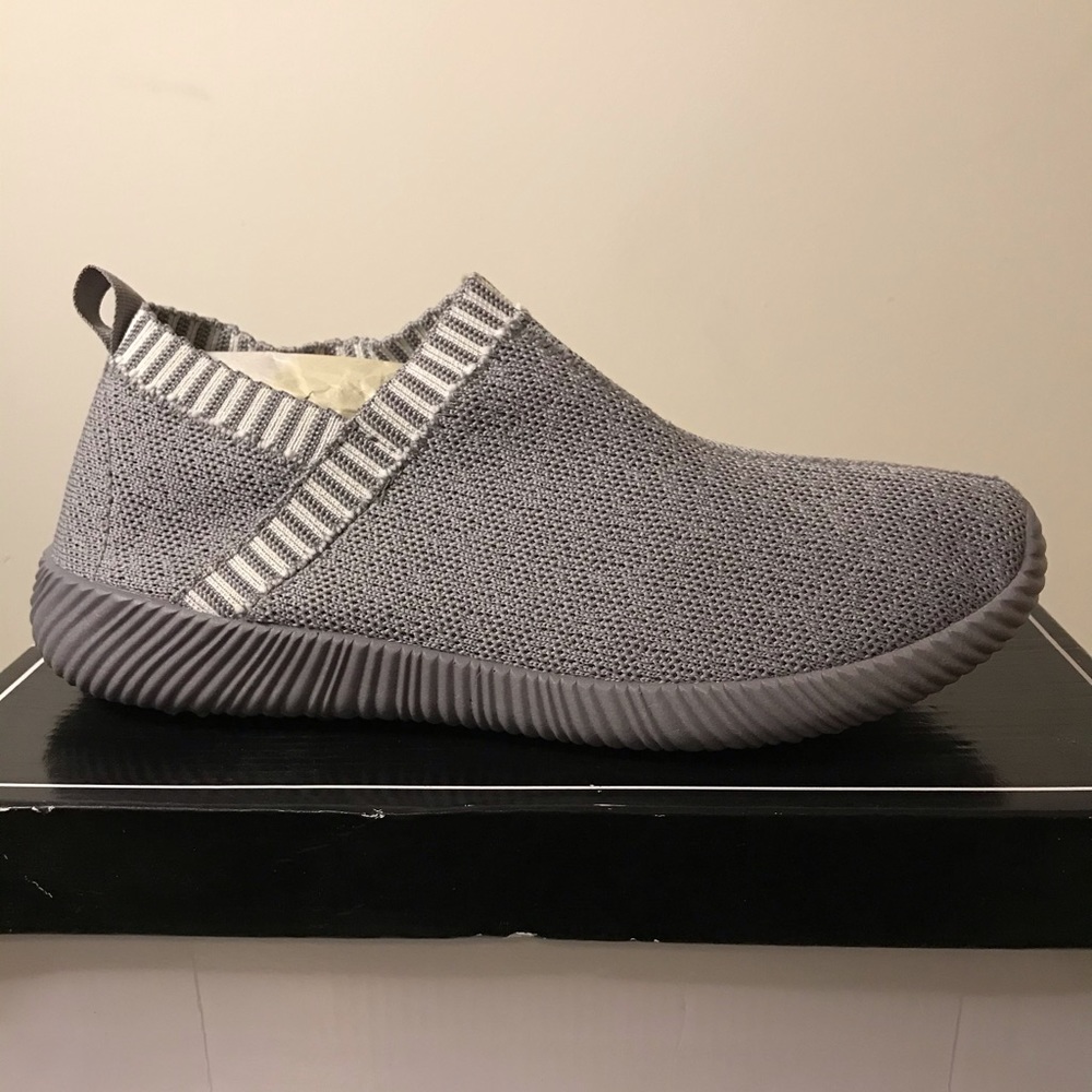 Qupid Women's NACARA-06 Sneaker, size 8